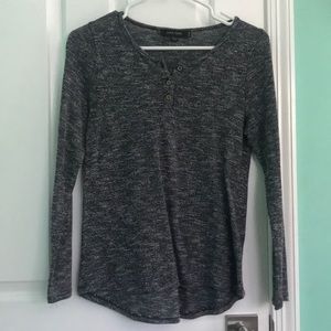 Marbled Gray Long Sleeve Top with Buttons